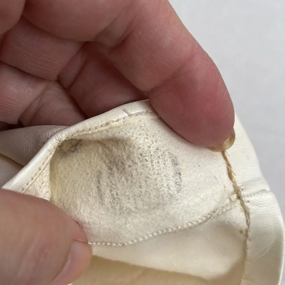 ‎Vtg Lavabile cream colored leather gloves
